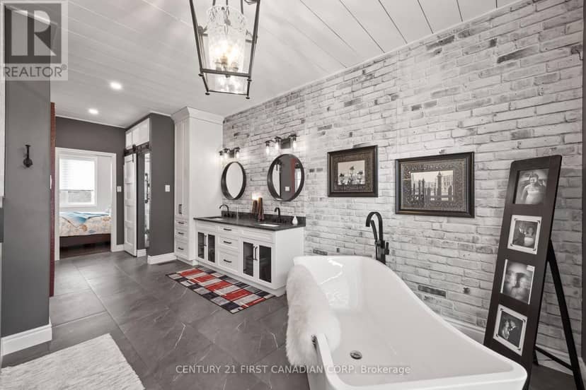 10159 Meadowlily Crescent — photo 27 of 40