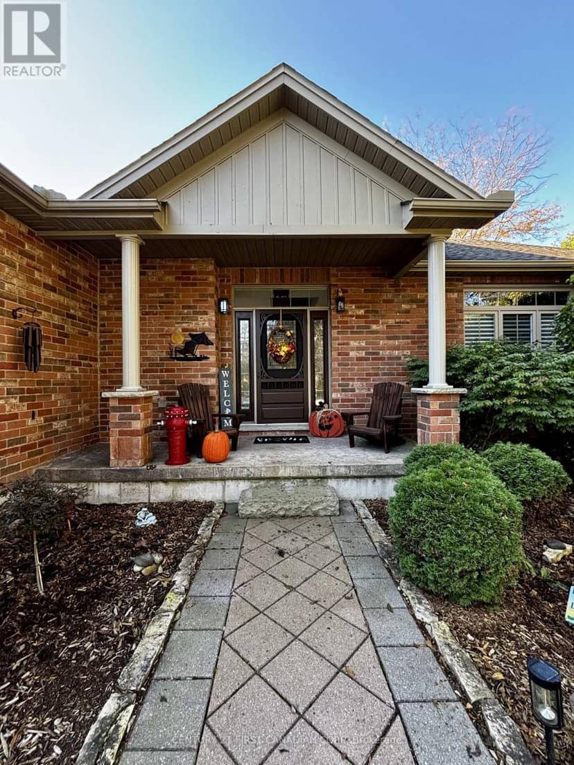 10159 Meadowlily Crescent, Lambton Shores, photo 5