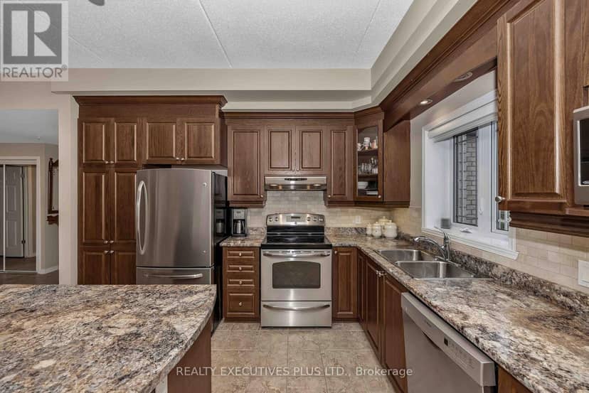 103 - 2376 Albert Street — photo 5 of 25