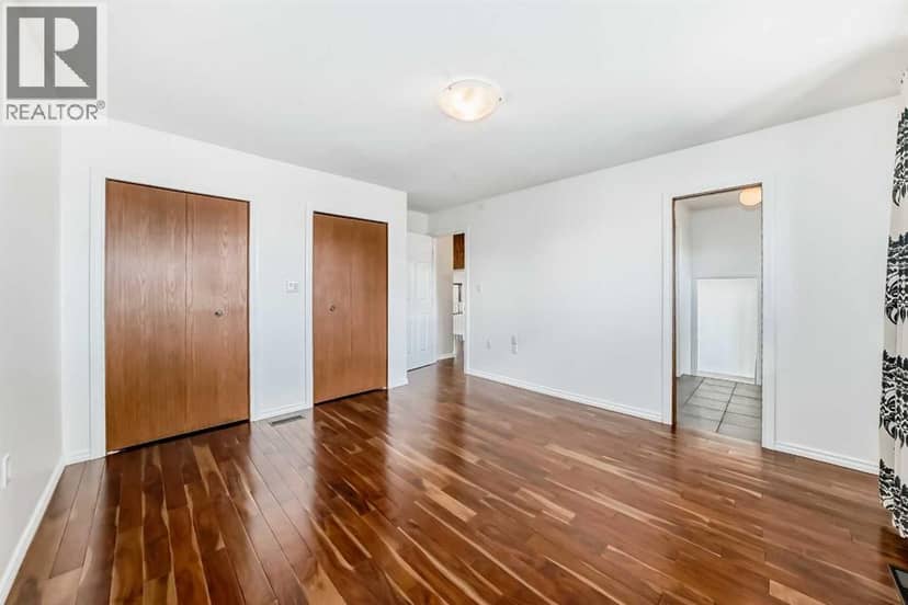 2 Nichols Crescent — photo 23 of 40