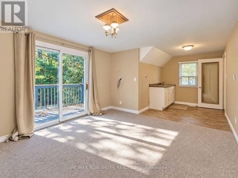 10138 Edmonds Boulevard — photo 32 of 40