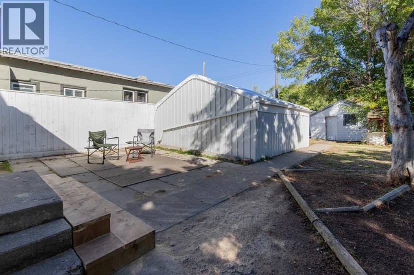 133 14 Street N — photo 27 of 38