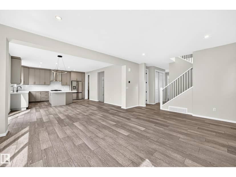 1516 205 ST NW — photo 16 of 40