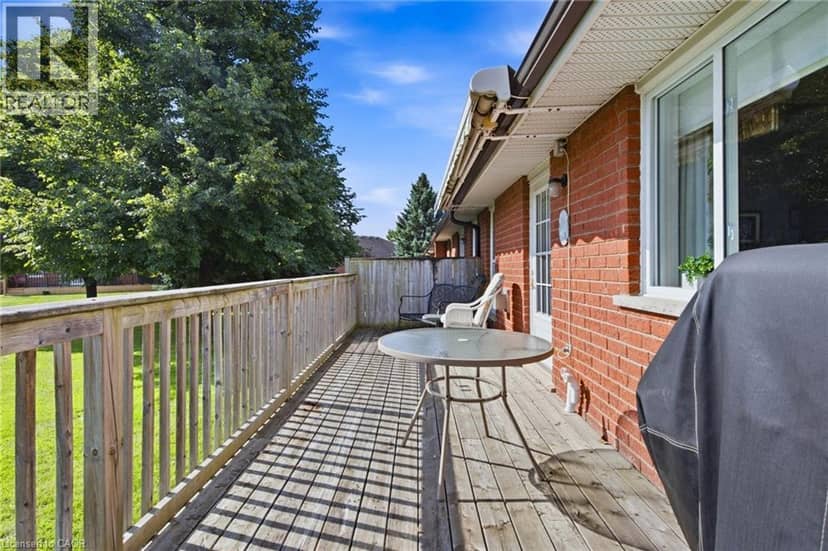 10 ISHERWOOD Avenue Unit# 1 — photo 29 of 34
