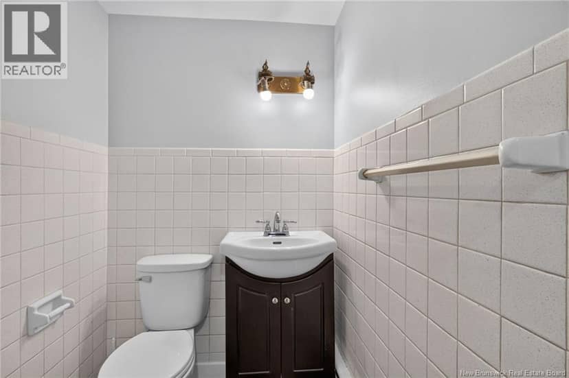 129 Walsh Street — photo 39 of 40