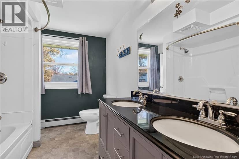 129 Walsh Street — photo 24 of 40