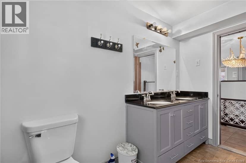 129 Walsh Street — photo 22 of 40