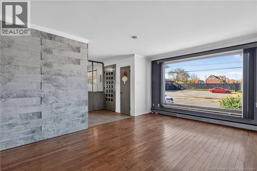 129 Walsh Street — photo 12 of 40