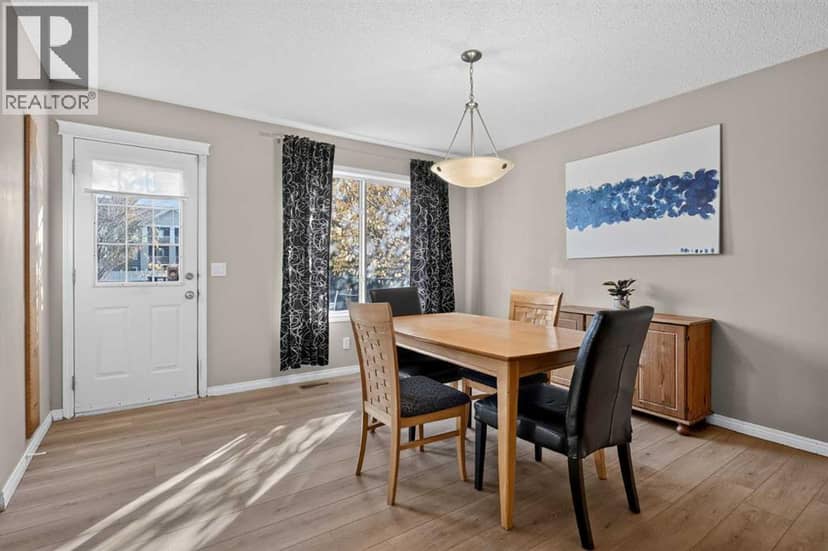 20 Chapman Court SE, Calgary, photo 6