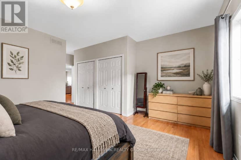 5 Rayburn Street — photo 11 of 33