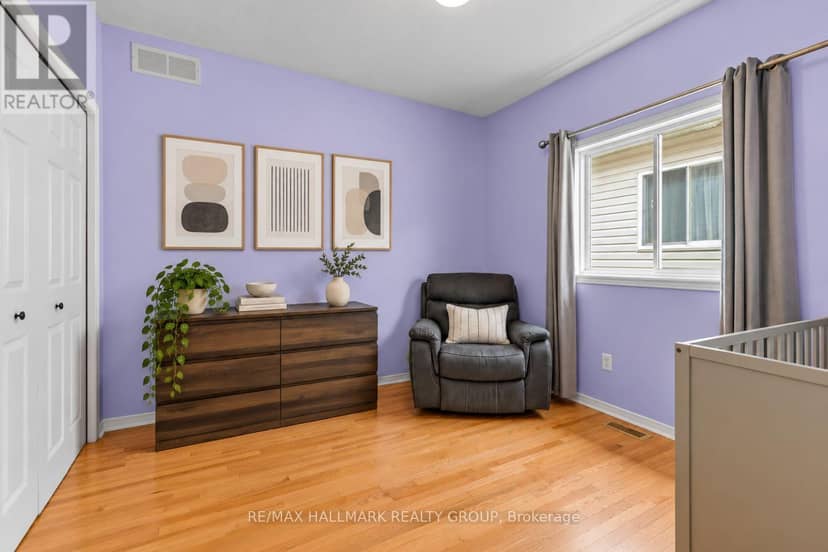 5 Rayburn Street — photo 15 of 33