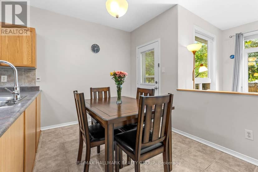 5 Rayburn Street, Ottawa, photo 8