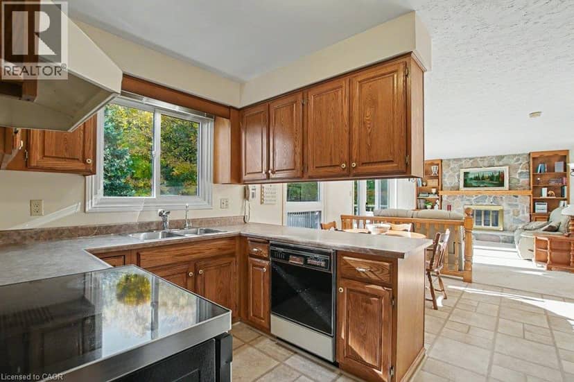 57 TRAILVIEW Drive — photo 13 of 40