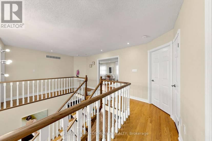 6 Bombay Court — photo 19 of 40