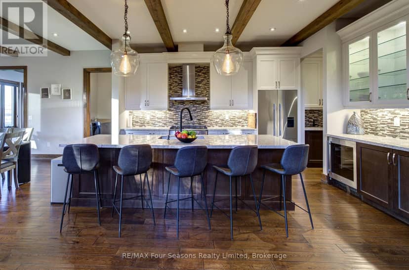 9 Windrose Valley Boulevard — photo 9 of 40