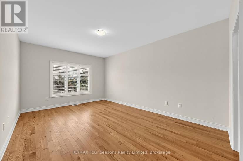 100 Kari Crescent — photo 16 of 40