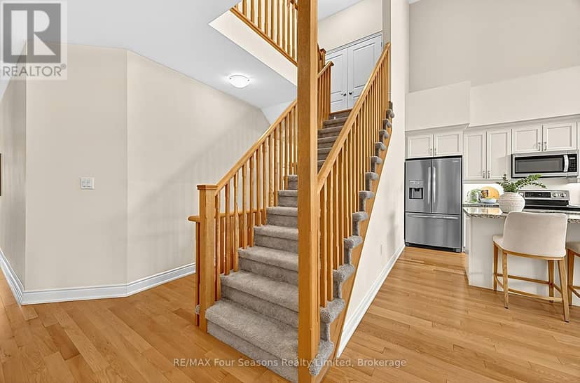 100 Kari Crescent — photo 22 of 40