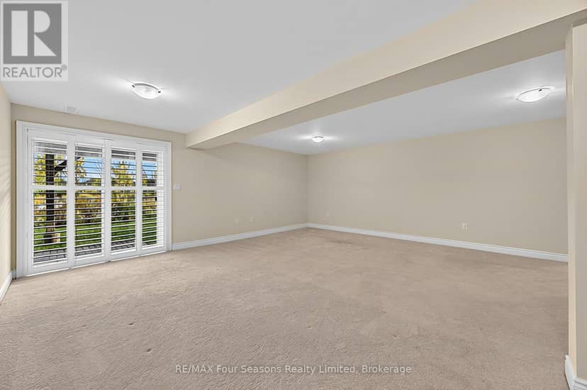 100 Kari Crescent — photo 30 of 40