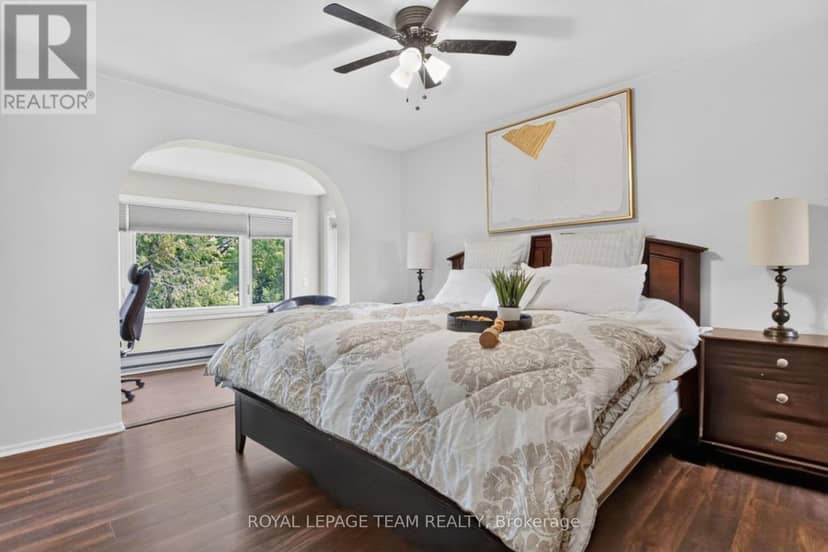 61 Amberwood Crescent — photo 19 of 40