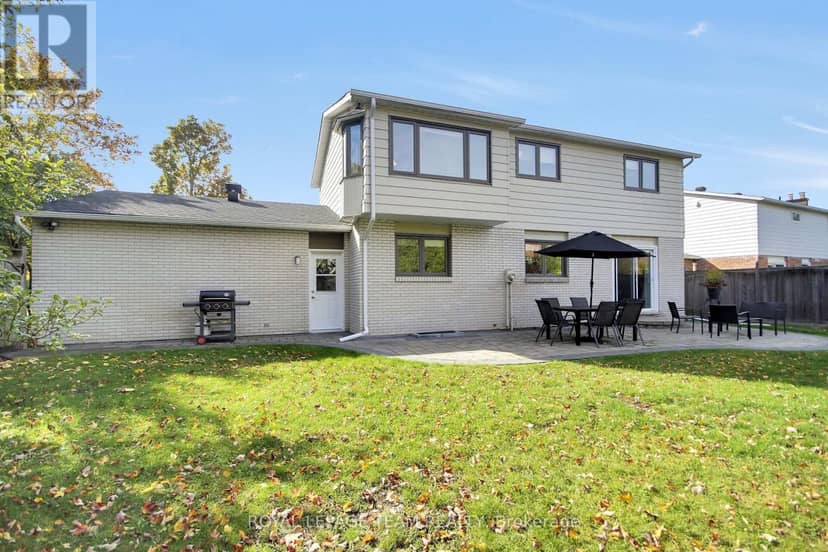 61 Amberwood Crescent — photo 38 of 40