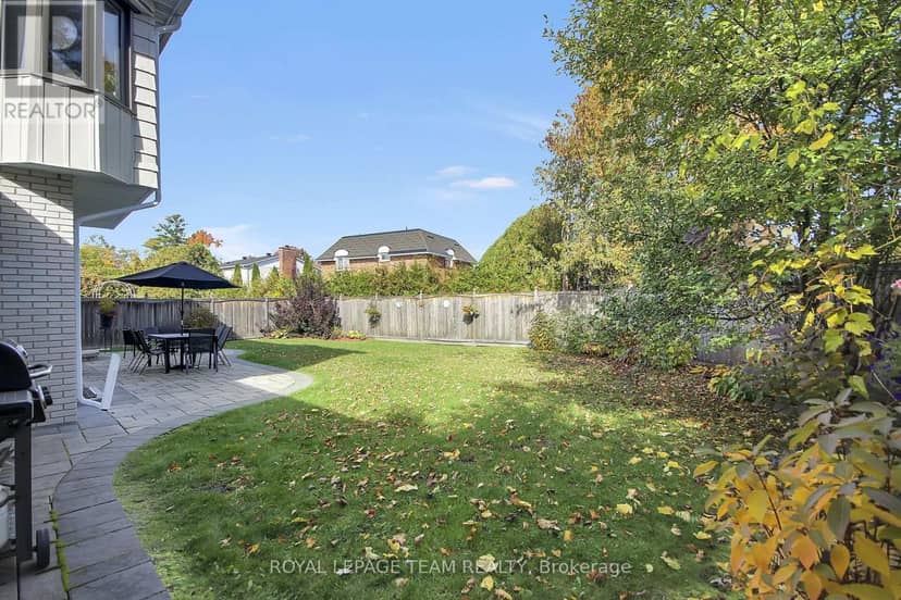 61 Amberwood Crescent — photo 39 of 40