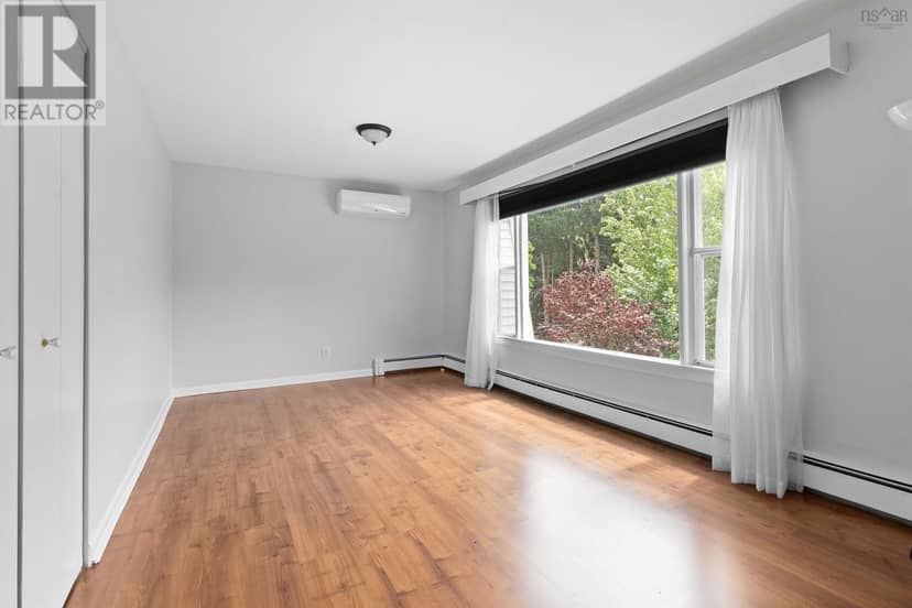 6201 Regina Terrace — photo 37 of 40