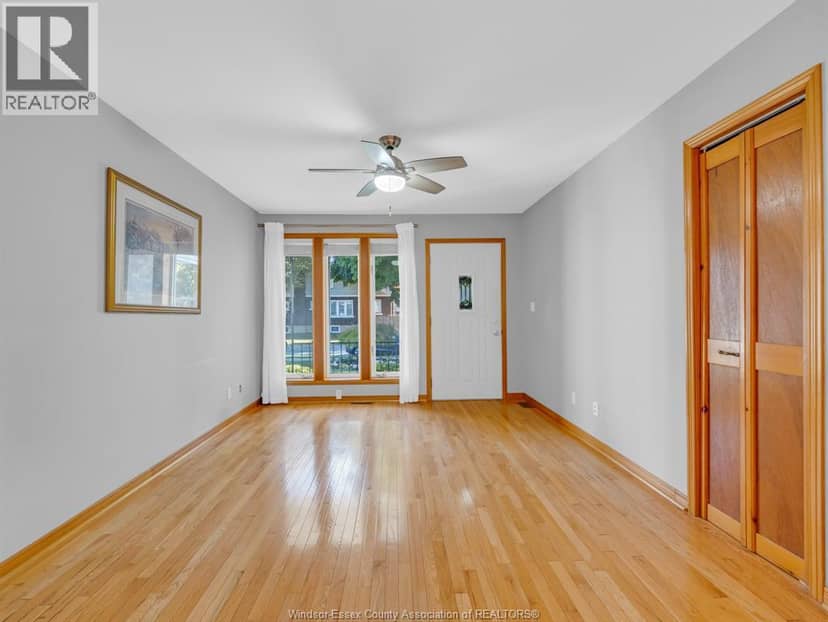 1107 Janette, Windsor, photo 2
