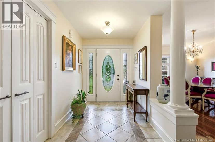 235 Summerhill Row — photo 4 of 40