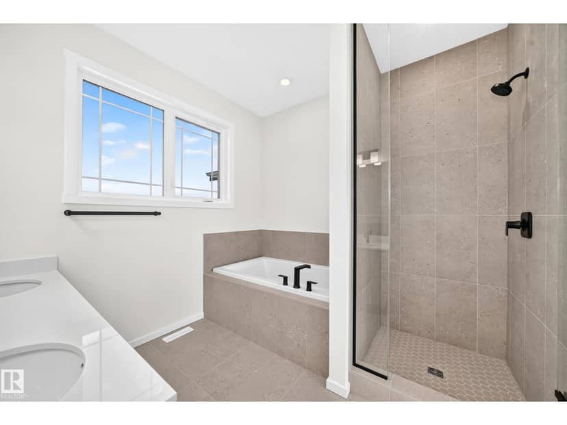 1512 205 ST NW — photo 33 of 40