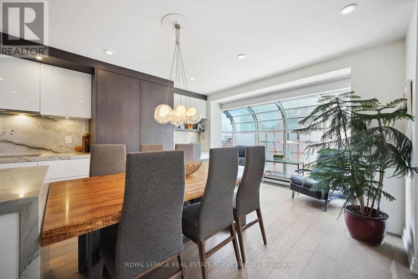 601 - 480 Queens Quay W — photo 17 of 40
