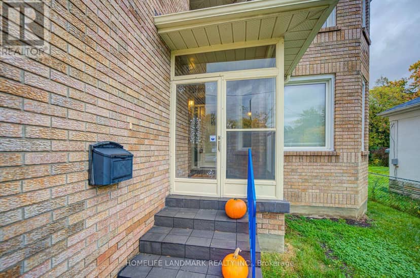 182 Finch Avenue E, Toronto, photo 2