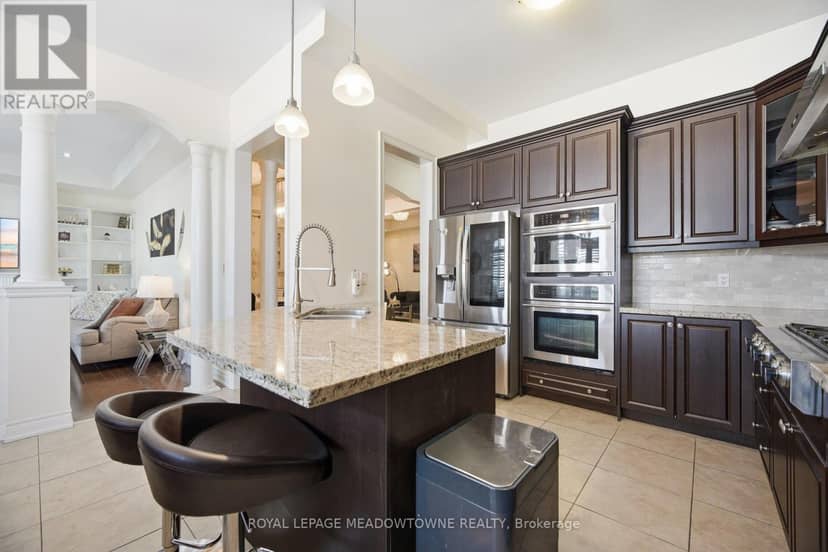 5221 Adobe Court — photo 9 of 40