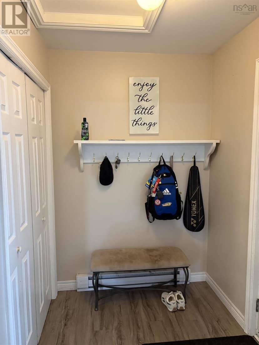 22 Windale Drive — photo 4 of 16