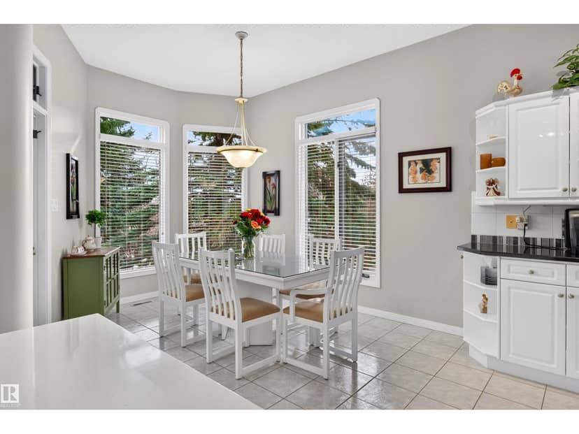 1 Onesti PL — photo 15 of 40