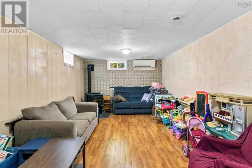 1130 Aalders Ave — photo 15 of 25