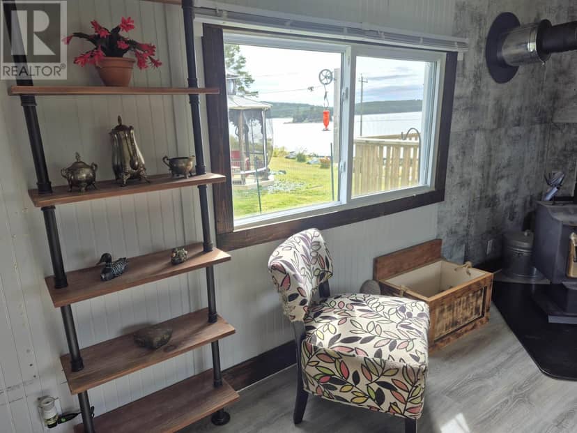 4639 Highway 7 — photo 12 of 40