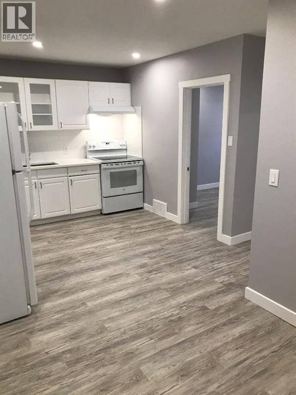 1826 34 Avenue SW — photo 35 of 40