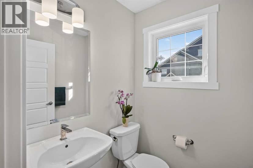 206 Cranbrook Square SE — photo 17 of 40
