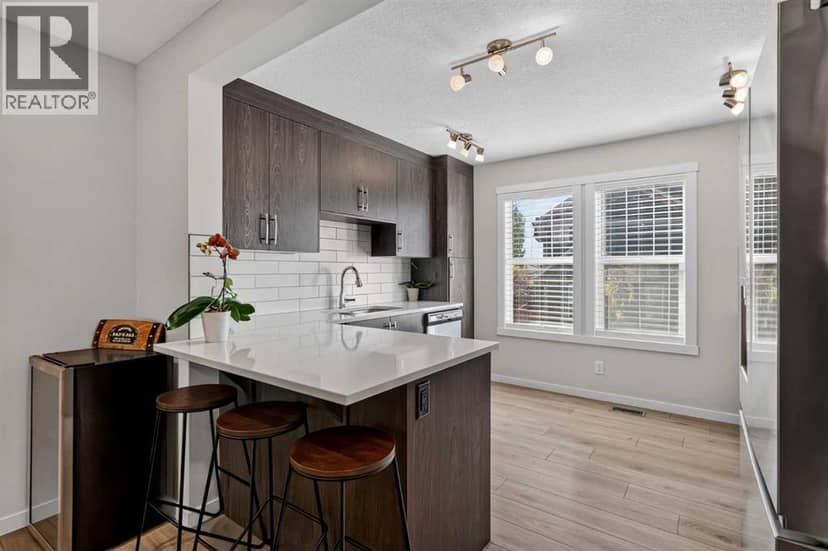 206 Cranbrook Square SE, Calgary, photo 4