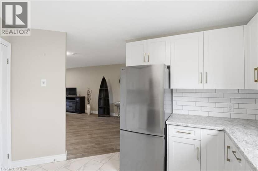 60 ELMSDALE Drive Unit# 46 — photo 22 of 40