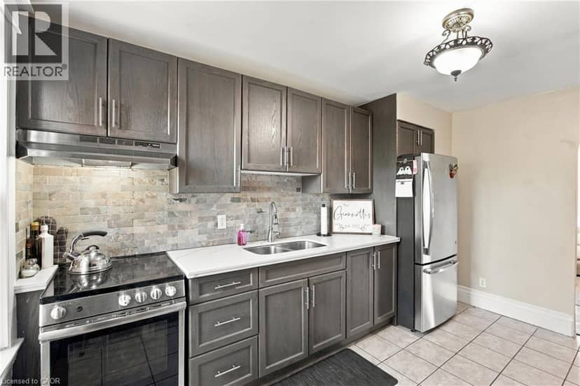 153 ALBANY Avenue — photo 14 of 37