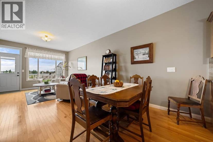 3807 75 Street — photo 14 of 29
