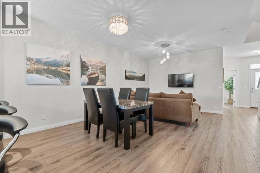 31 Red Embers Lane NE — photo 9 of 40