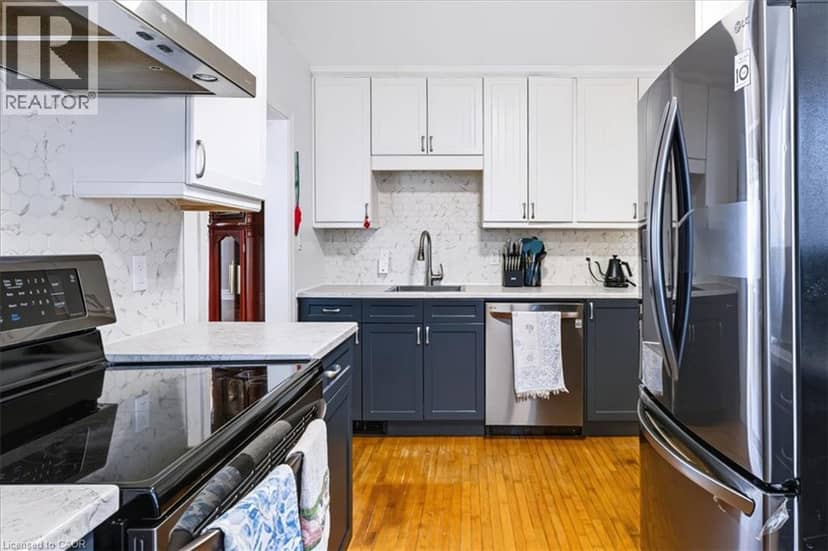353 MAIN Street — photo 10 of 40