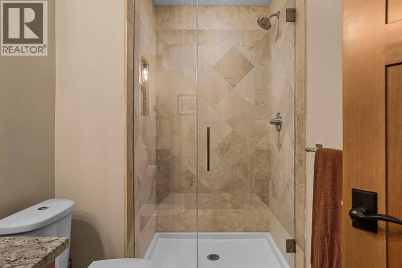 2, 813 4th Street — photo 39 of 40