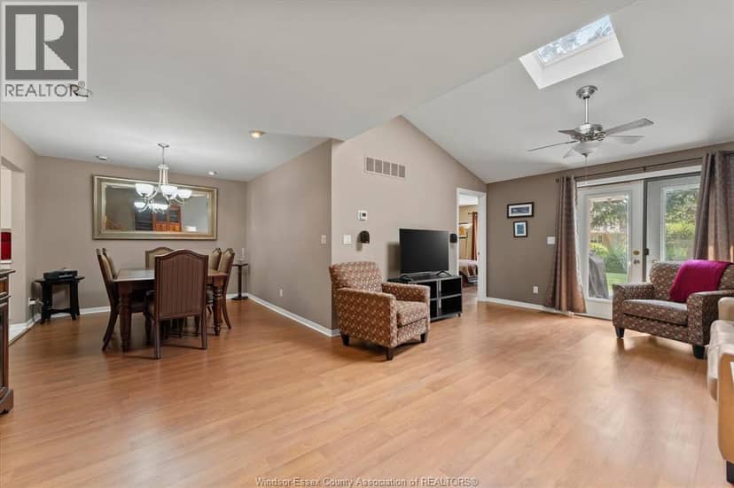 2935 McKay Avenue — photo 15 of 38