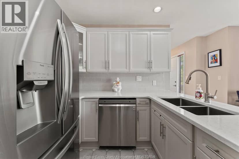 2935 McKay Avenue — photo 9 of 38