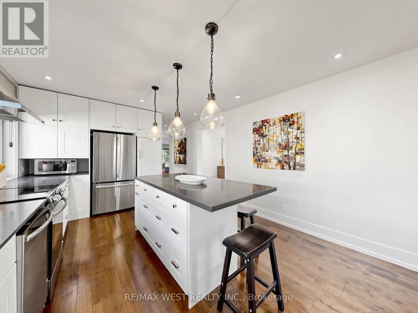 151 Palm Drive — photo 10 of 40