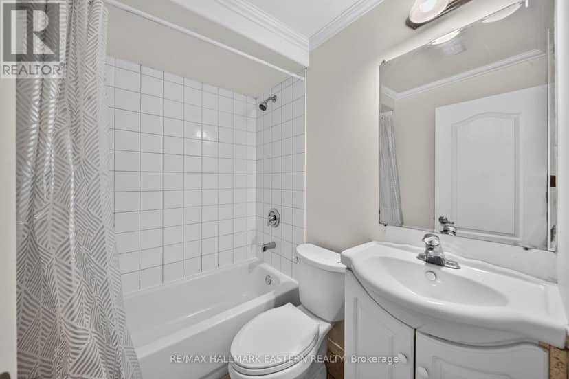 656 Clancy Crescent — photo 15 of 34