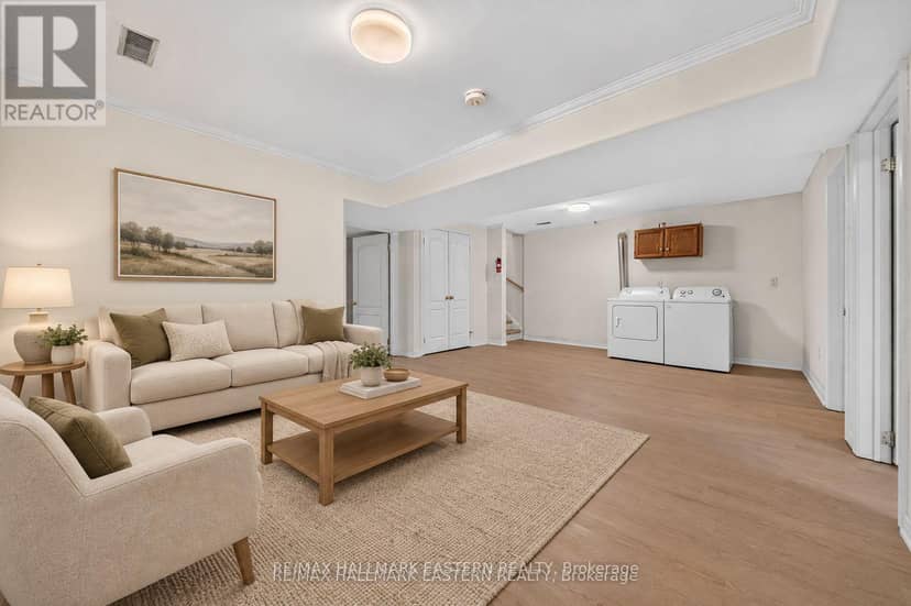 656 Clancy Crescent — photo 17 of 34